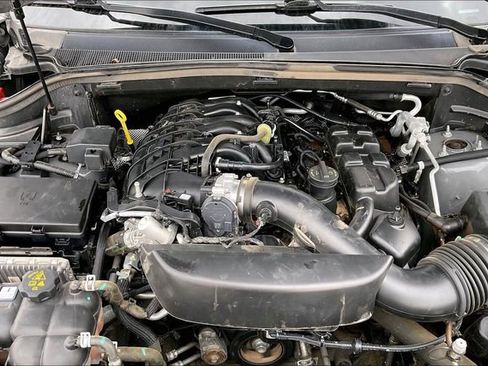 Used 2023 Dodge Durango GT image 9