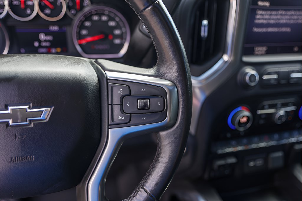 Used 2021 Chevrolet Silverado 1500 LT Trail Boss w/ Convenience Package II AWD/4WD image 12
