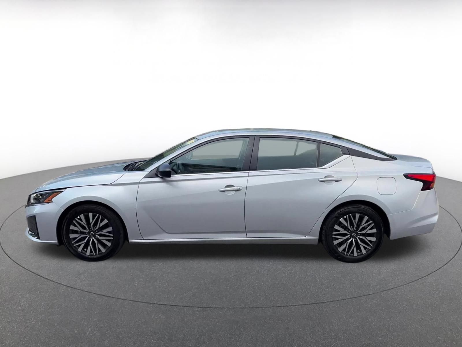Used 2026 Nissan Altima 2.5 SV FWD image 7