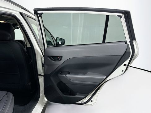 Used 2024 Subaru Crosstrek 2.0i Premium image 29