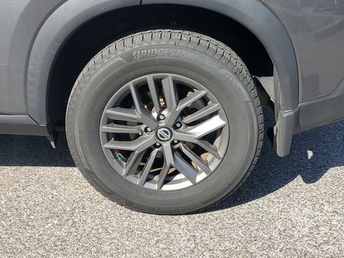 Used 2021 Nissan Rogue S image 11