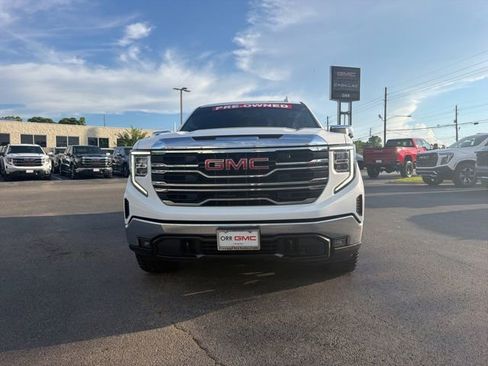 Used 2022 GMC Sierra 1500 SLT w/ SLT Premium Package AWD/4WD image 3