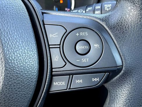 Used 2024 Toyota RAV4 XLE image 41