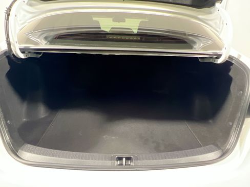 Used 2023 Toyota Corolla LE FWD image 32