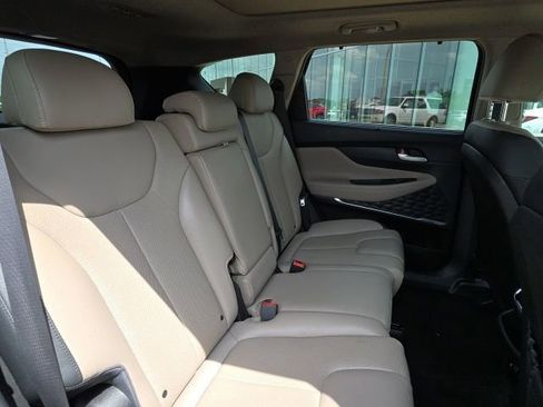 Used 2019 Hyundai Santa Fe Limited FWD image 18
