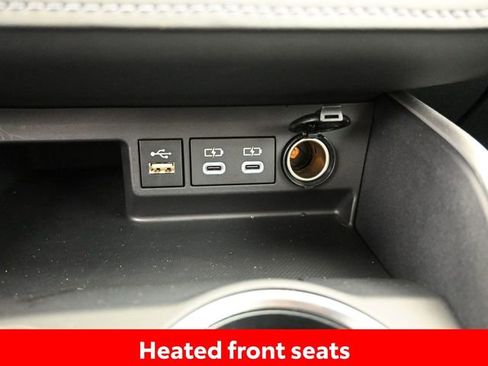 Certified 2024 Toyota Highlander XLE image 18