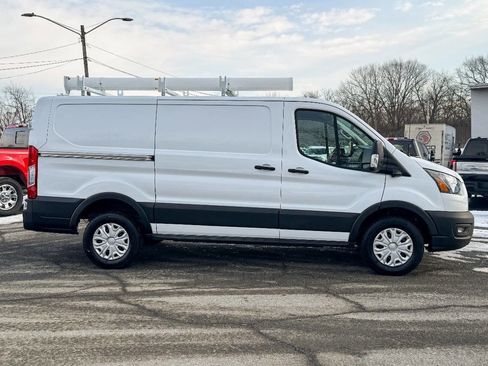 Used 2023 Ford E-Transit Low Roof image 2