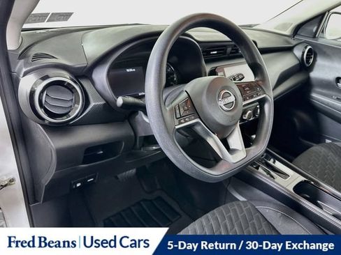 Used 2023 Nissan Kicks SV FWD image 13