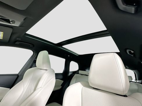 New 2026 BMW X1 xDrive28i w/ Technology Package image 23