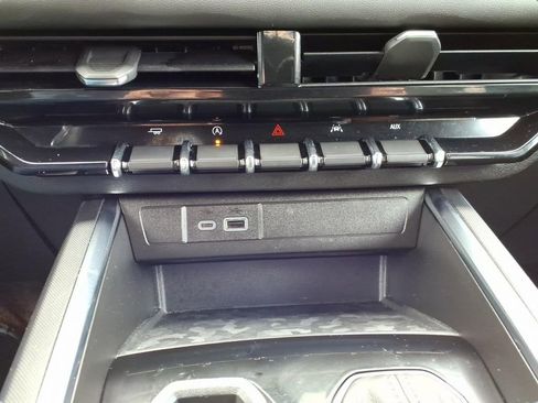 Used 2024 GMC Canyon Elevation w/ Elevation Premium Package image 21