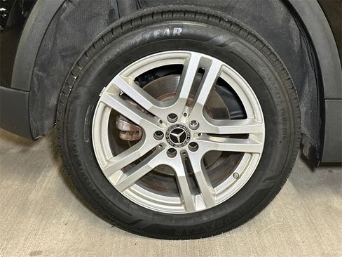 Used 2023 Mercedes-Benz GLA 250 4MATIC image 8
