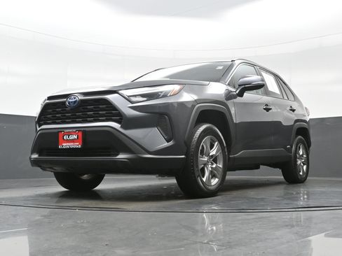 Used 2024 Toyota RAV4 XLE w/ Convenience Package AWD/4WD image 29