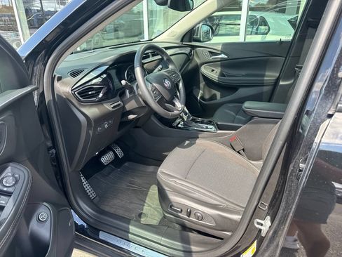 Used 2021 Buick Encore GX Select w/ Advanced Technology Package FWD image 11