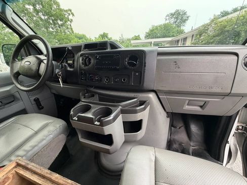 Used 2013 Ford E-250 and Econoline 250 RWD image 11