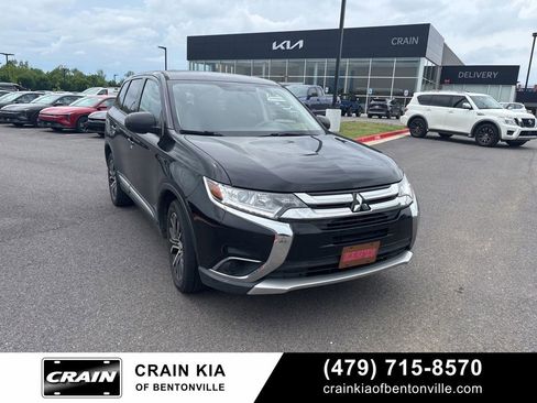 Used 2018 Mitsubishi Outlander ES AWD/4WD image 5