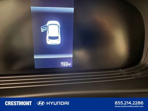 Used 2026 Hyundai Venue SEL FWD image 3