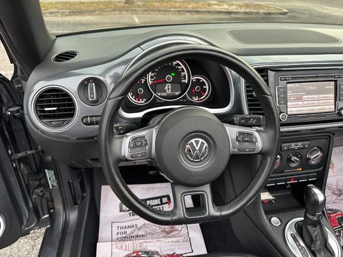 Used 2014 Volkswagen Beetle 1.8T image 23