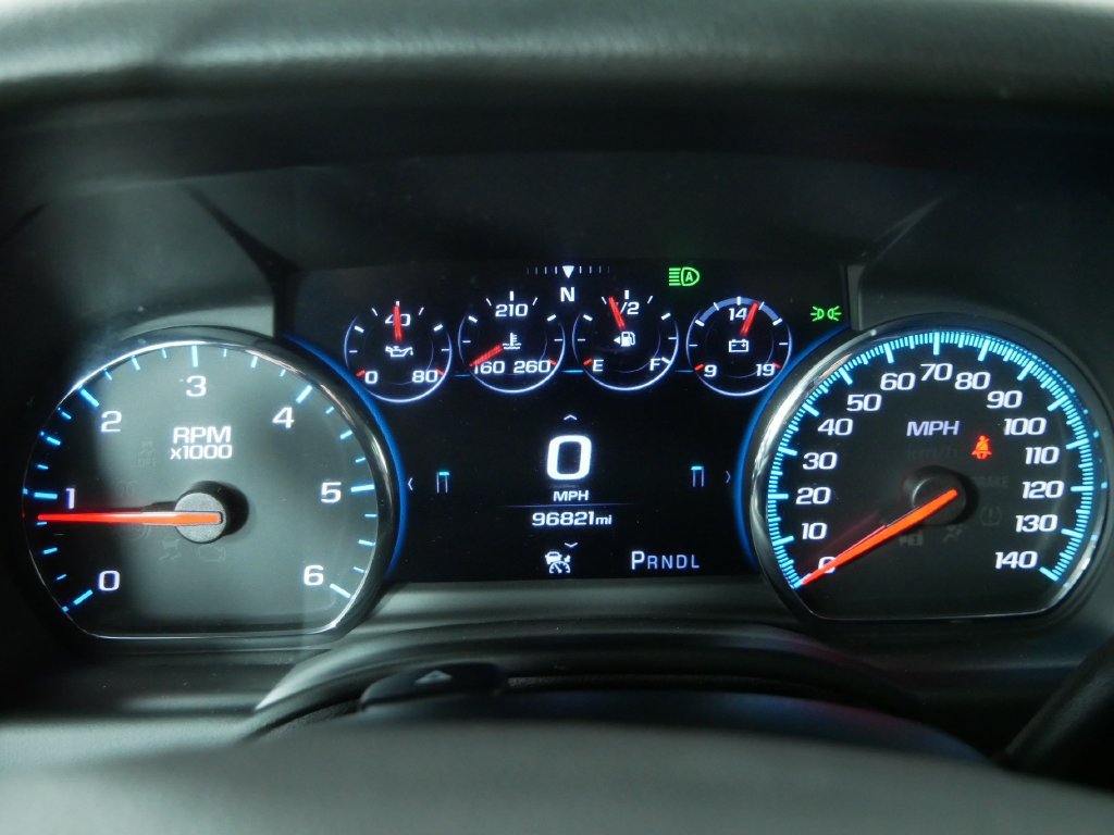 Used 2020 Chevrolet Suburban Premier w/ Premier Plus Edition AWD/4WD image 27