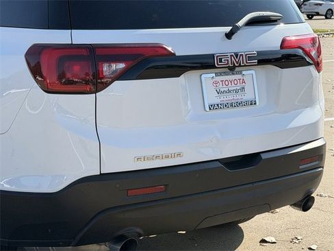 Used 2019 GMC Acadia SLT w/ Black Edition image 6