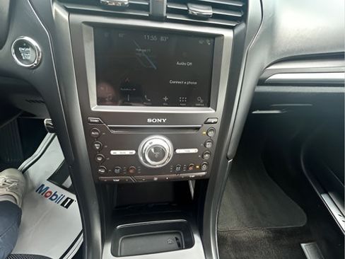 Used 2017 Ford Fusion Titanium FWD image 15