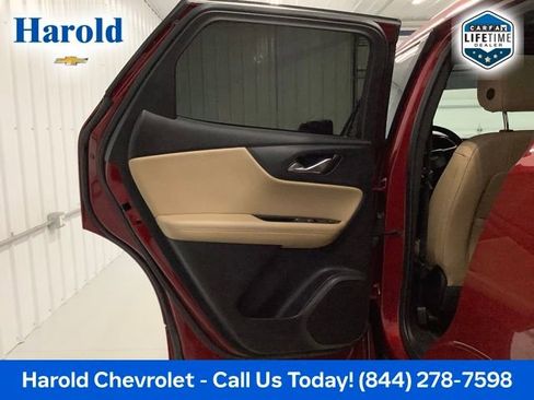 Used 2019 Chevrolet Blazer Premier w/ Sun and Wheels Package image 12