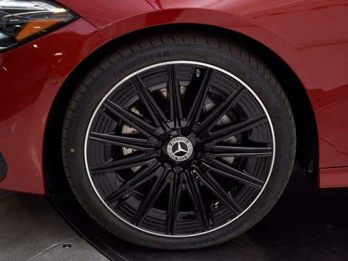 New 2026 Mercedes-Benz CLE 300 4MATIC Coupe image 12