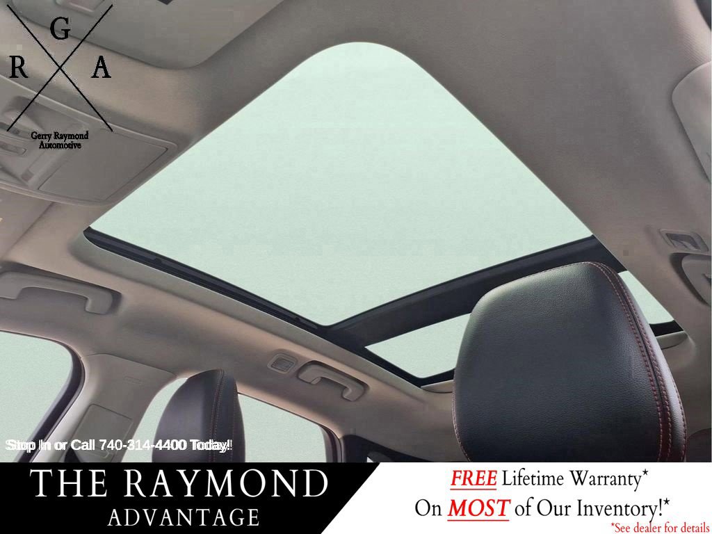 Used 2022 Ford Escape SEL w/ SEL Stealth AWD Package image 13