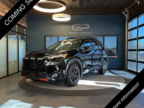 Used 2025 Nissan Rogue SV AWD/4WD image 7