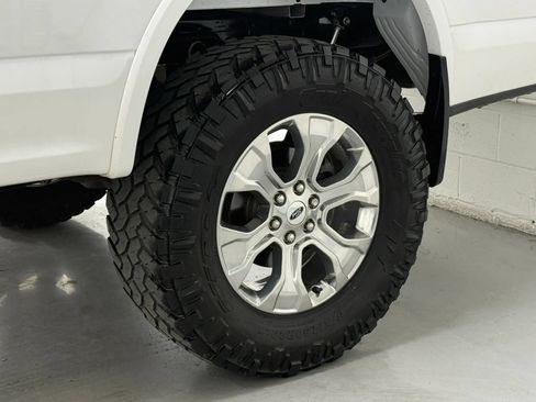 Used 2019 Ford F150 Platinum w/ Equipment Group 701A Luxury AWD/4WD image 37