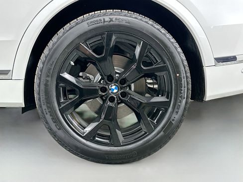 New 2026 BMW X7 xDrive40i image 31