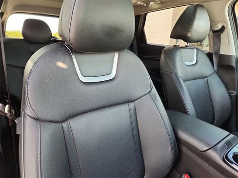 Certified 2022 Hyundai Tucson Limited w/ Cargo Package image 30