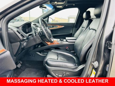 Used 2019 Lincoln Nautilus Reserve w/ Driver Assistance Package image 3