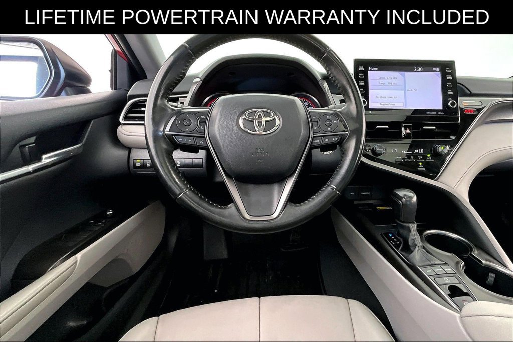 Used 2022 Toyota Camry XSE FWD image 6
