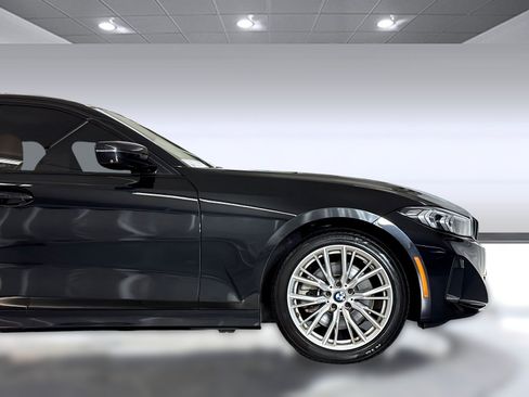 Used 2023 BMW 330i Sedan w/ Parking Assistance Package RWD image 34