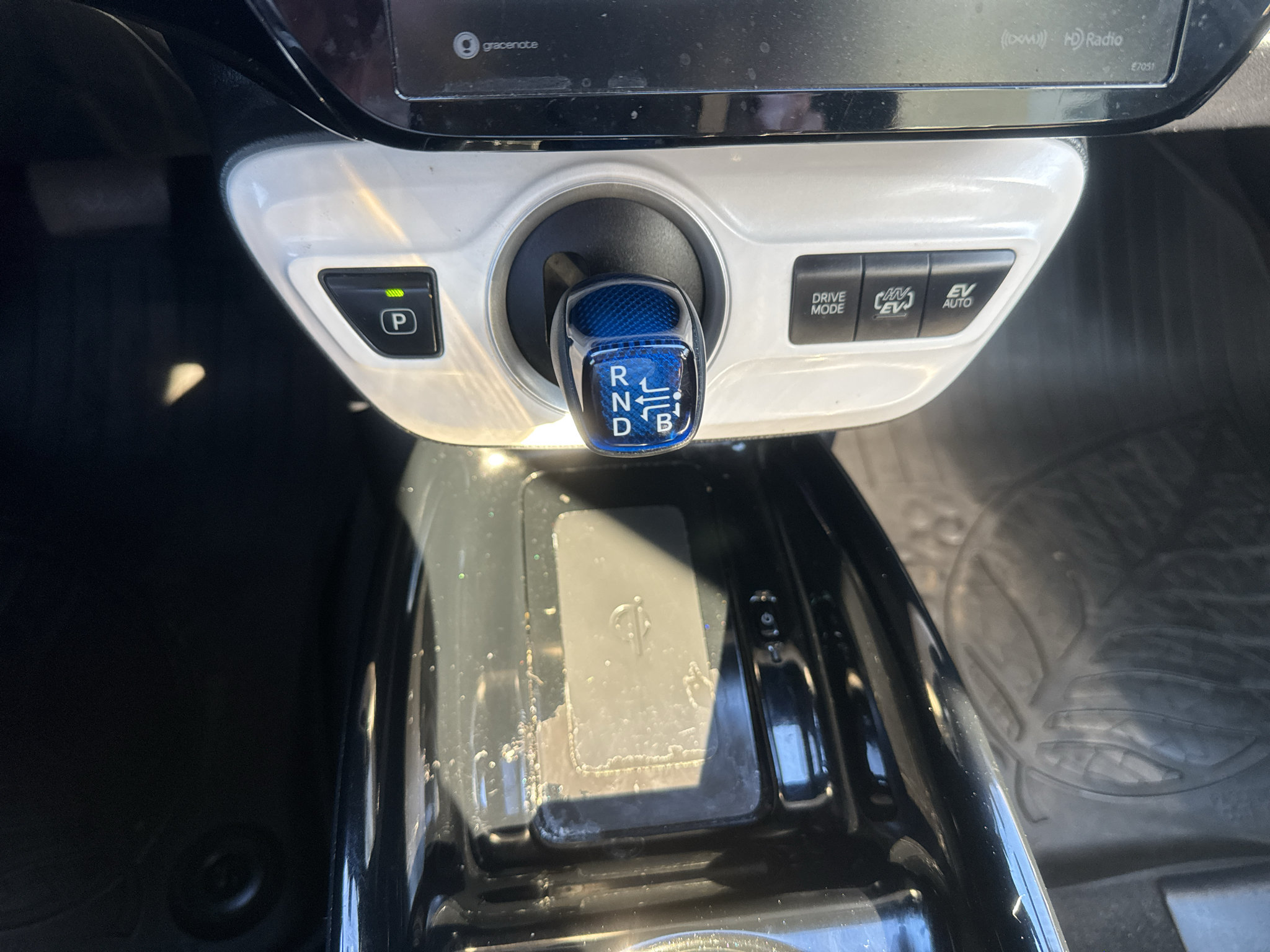Used 2017 Toyota Prius Prime Premium FWD image 15