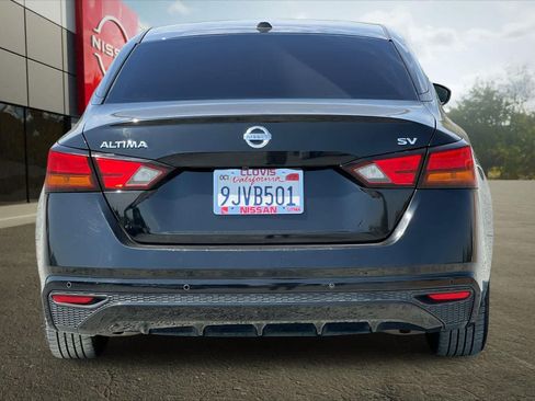 Used 2021 Nissan Altima 2.5 SV FWD image 8