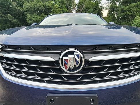 Used 2023 Buick Envision Preferred FWD image 11