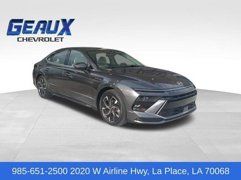 Used 2025 Hyundai Sonata SEL FWD image 1
