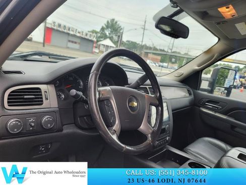 Used 2014 Chevrolet Silverado 2500 LTZ w/ LTZ Plus Package image 11