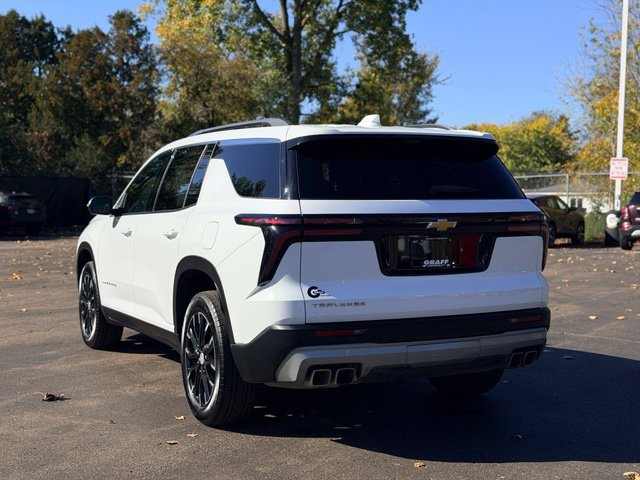 Used 2026 Chevrolet Traverse LT w/ Sun and Wheel Package FWD image 6