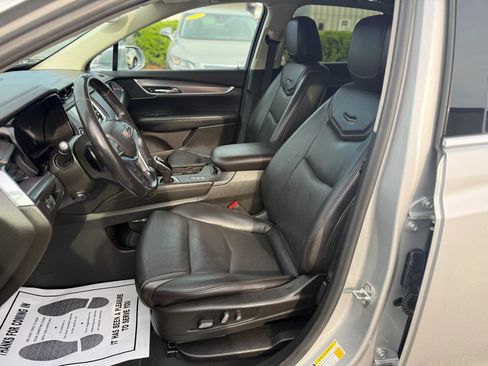 Used 2018 Cadillac XT5 Premium Luxury AWD/4WD image 14
