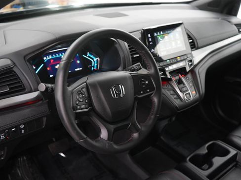 Used 2024 Honda Odyssey Sport image 24