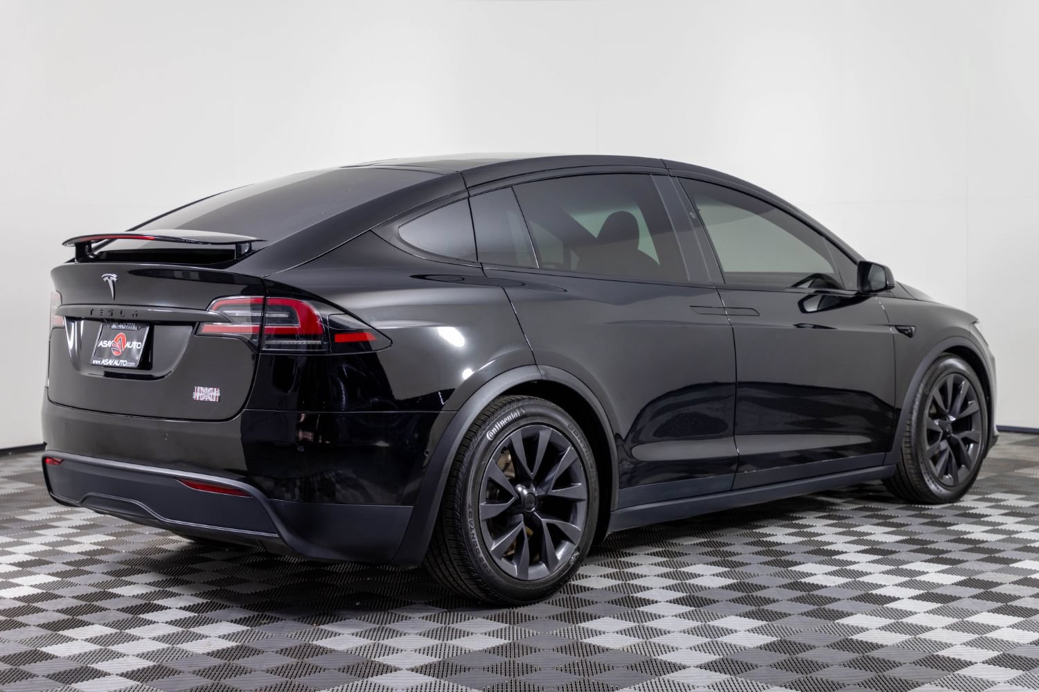 Used 2023 Tesla Model X Plaid AWD/4WD image 8