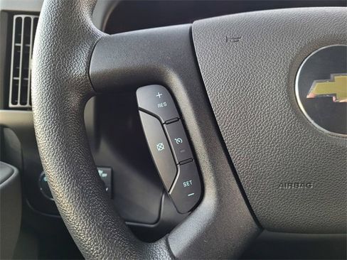 Used 2022 Chevrolet Express 2500 w/ Driver Convenience Package image 14
