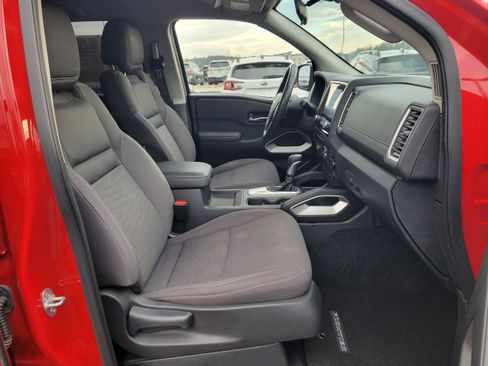 Used 2022 Nissan Frontier SV image 29