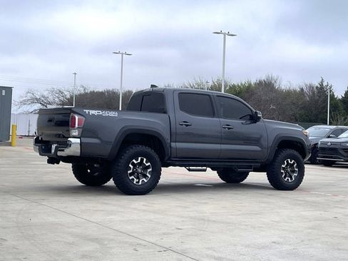 Used 2021 Toyota Tacoma TRD Off-Road AWD/4WD image 8