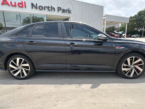 Used 2019 Volkswagen Jetta GLI Autobahn FWD image 8