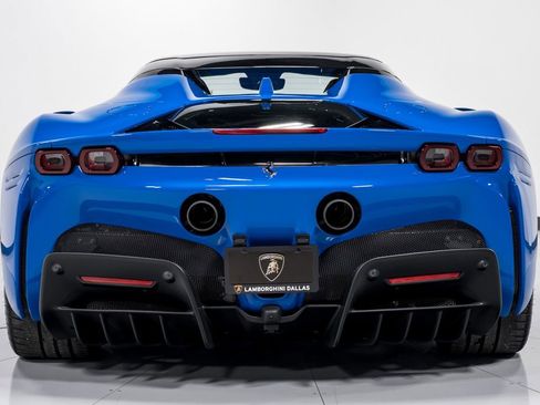 Used 2024 Ferrari SF90 Spider image 36