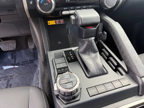 Used 2024 Toyota Tacoma TRD Off-Road w/ TRD Off Road Upgrade Package AWD/4WD image 14