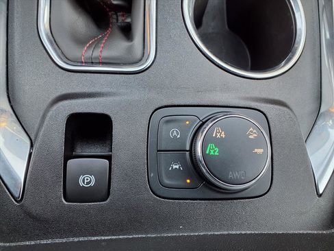 Used 2023 Chevrolet Traverse RS w/ LPO, Cargo Package image 17